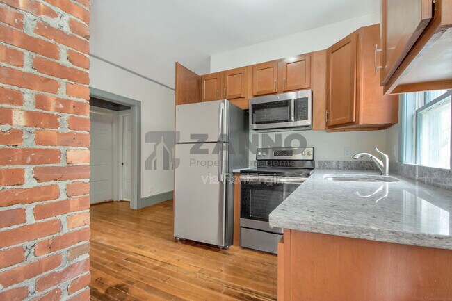 Building Photo - 19 Arnold St