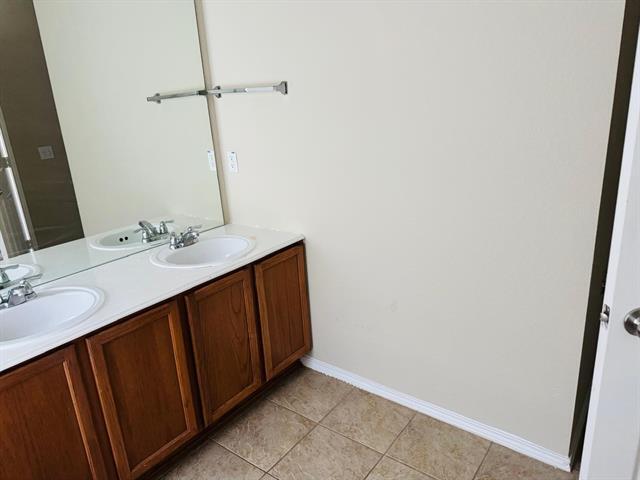 Building Photo - 4500 Blue Jay Ln