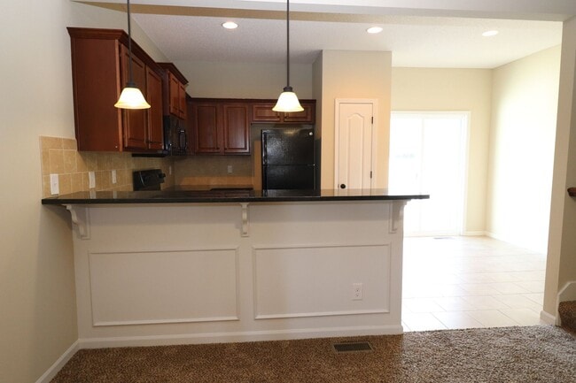 Building Photo - Town house in Kansas City, KS
