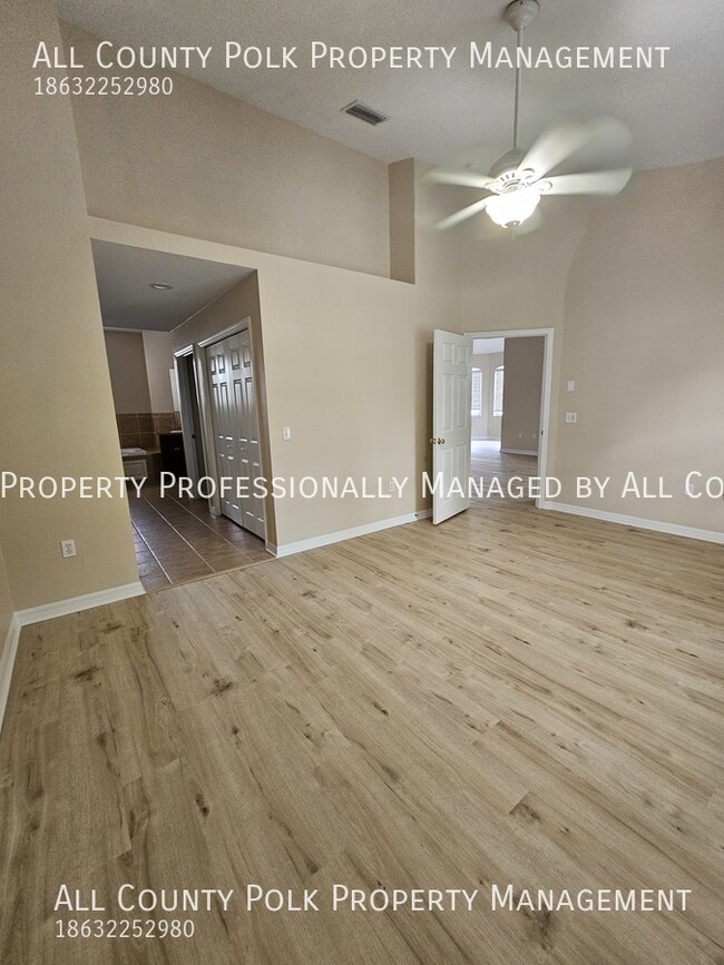 Building Photo - Show Stopper! 3/2 Grasslands Condo for Rent