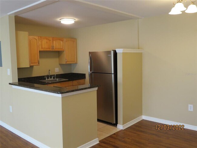 Building Photo - 136 America St