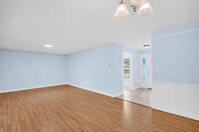 Building Photo - 2336 Malcolm Dr