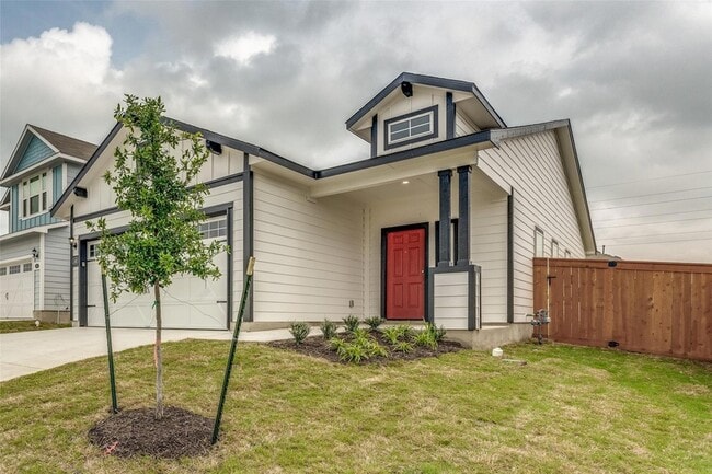 Building Photo - 140 Thunder Oak