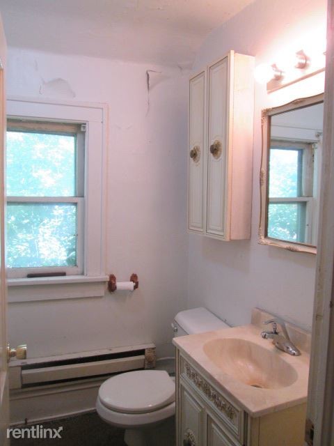 Building Photo - 511 1st Ave S
