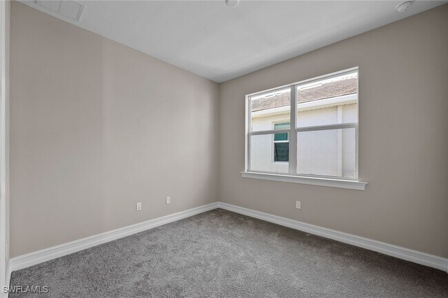 Building Photo - 502 Kamari Cv