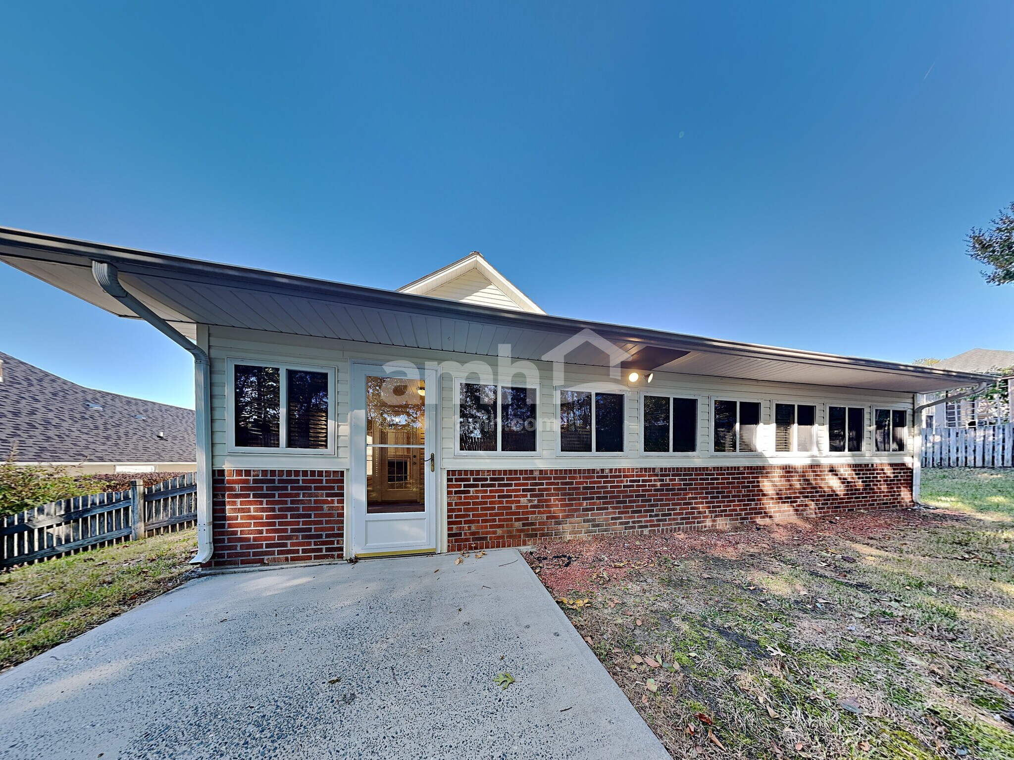 Building Photo - 1268 Beaverton Trl