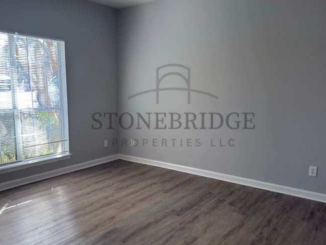 Building Photo - 2 bed, 2 bath townhome in Alabaster