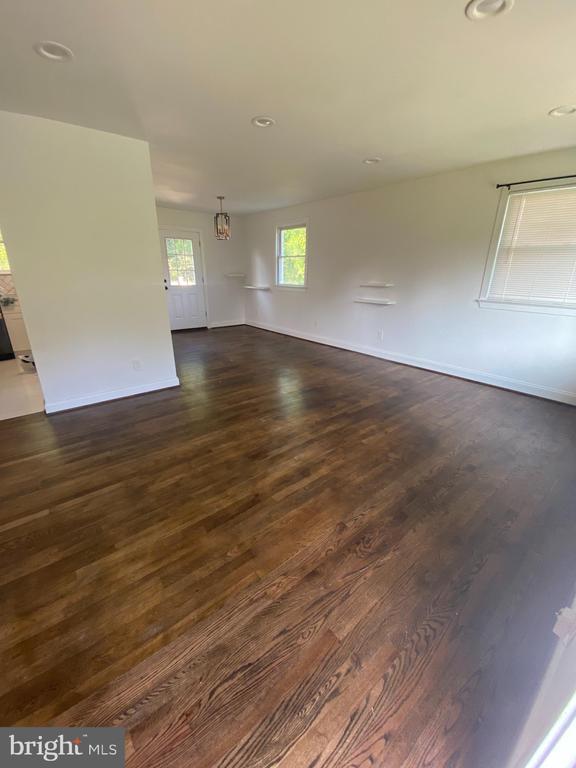 Building Photo - 7402 Lenham Dr