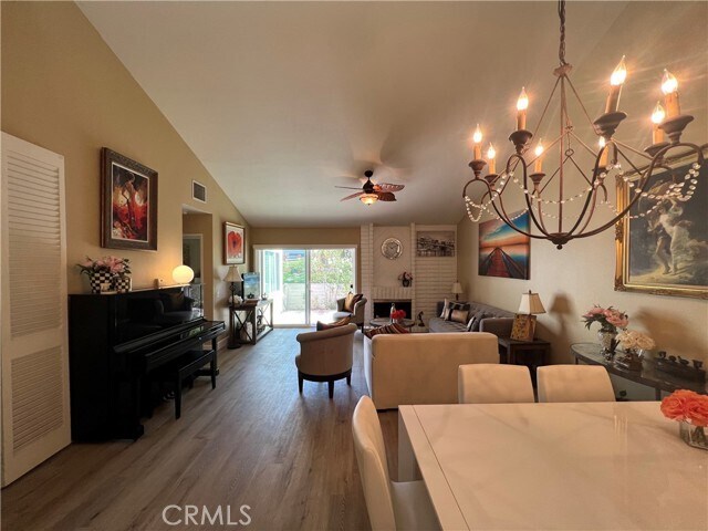 Building Photo - 5 Coldstream