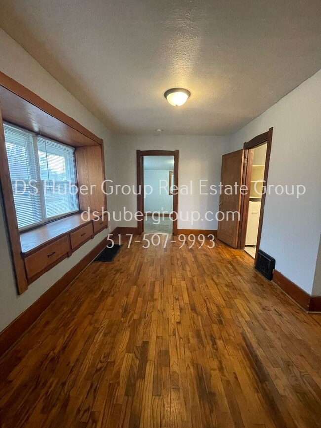 Building Photo - 805 Comfort St