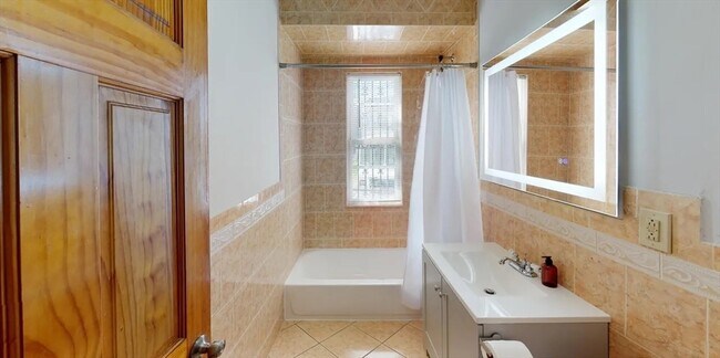 Building Photo - 6 Cawfield St