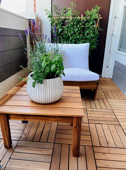 Building Photo - 14343 E 1st Dr