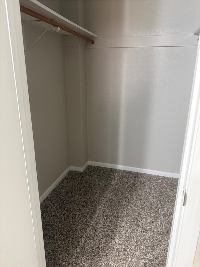 Building Photo - 6611 Rockfield Dr