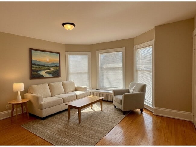 Building Photo - 2216 E Ivanhoe Pl