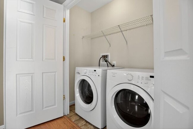 Building Photo - 11505 Scotch Hills Pl