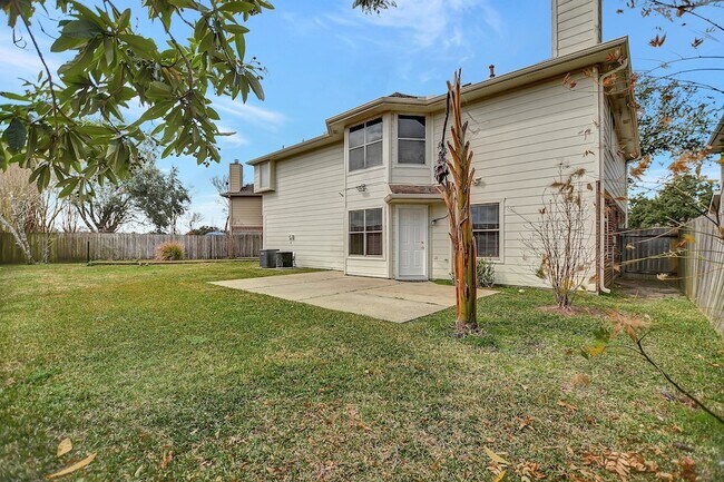 Building Photo - 2939 Sailors Moon Dr