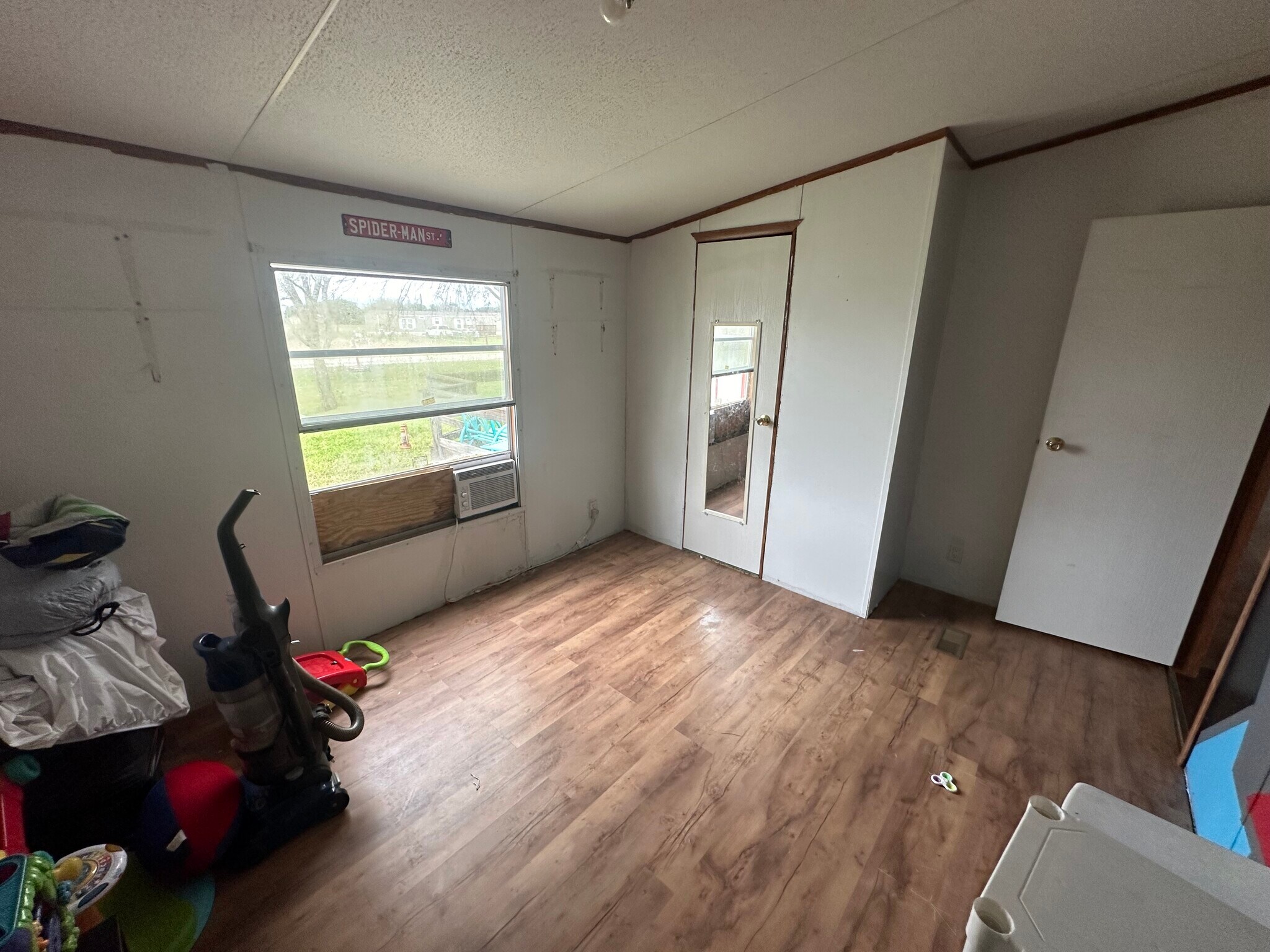 Building Photo - 39 Tiffany Dr