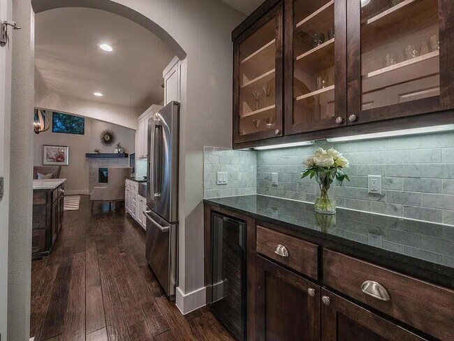 Building Photo - 1905 Frazier Ave