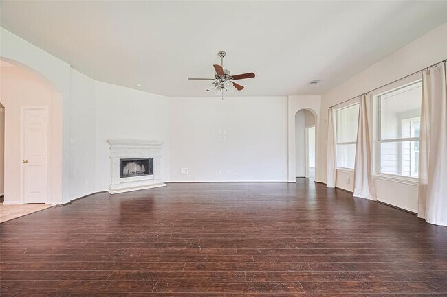 Building Photo - 4627 Adobe Pines Ln