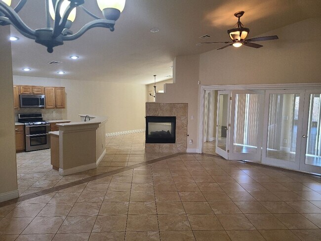 Building Photo - Amish #2