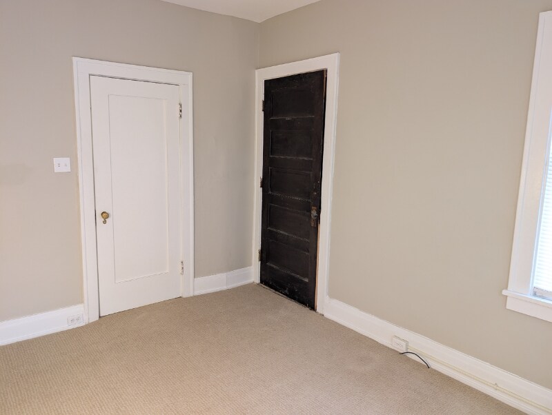 Building Photo - 69 Parkside Ave