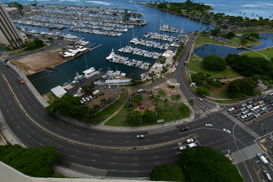 Building Photo - 1600 Ala Moana Blvd