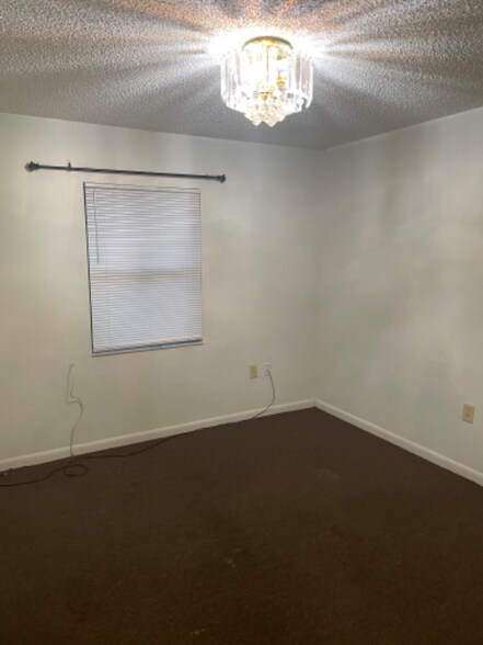 Building Photo - 5647 Cherry Wood Cir