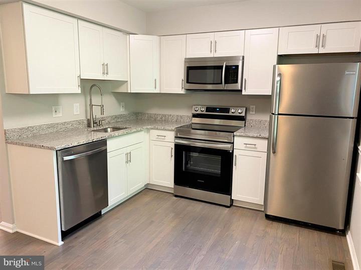 Building Photo - 5054 Head Ct