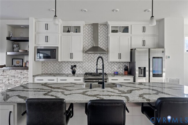 Building Photo - 5271 Old Main St