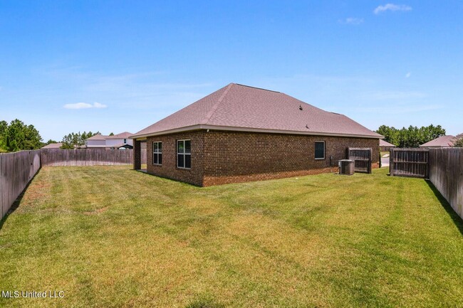 Building Photo - OCEAN SPRINGS SCHOOL DISTRICT -  Gorgeous ...