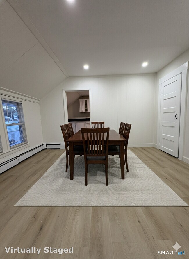 Building Photo - 1787 Stratfield Rd