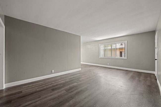 Building Photo - 4024 Gelber Pl