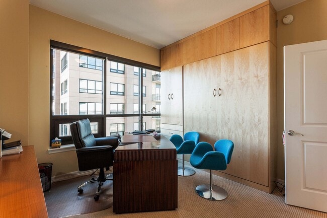 Building Photo - 2990 E 17th Ave