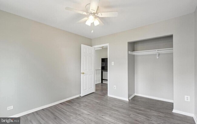 Building Photo - 9490 Mooregate Ct