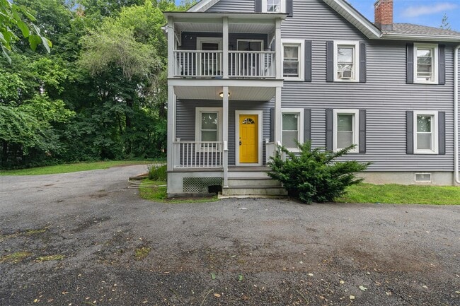 Primary Photo - 281 Violet Ave