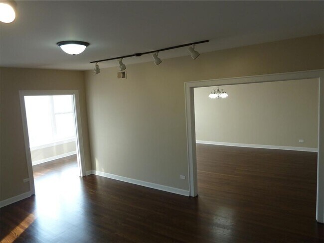 Building Photo - 6730 S Merrill Ave