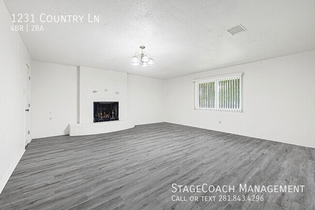 Building Photo - 1231 Country Ln