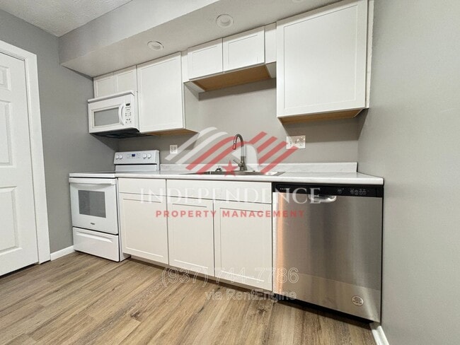 Building Photo - 1173 Navaho Dr