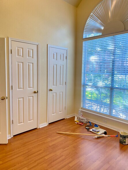 Building Photo - 8412 White Sands Dr
