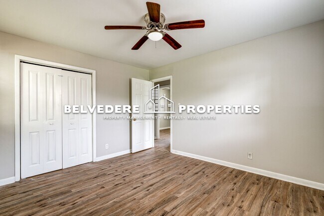 Building Photo - 1607 Eastwood Ave