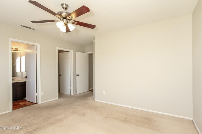 Building Photo - 3190 W Williams Dr