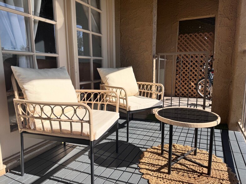 Building Photo - 18811 N 19th Ave