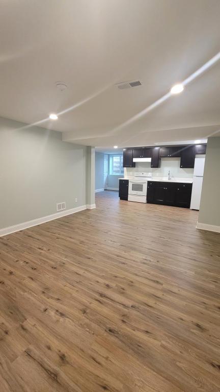 Building Photo - 7346 Noble St