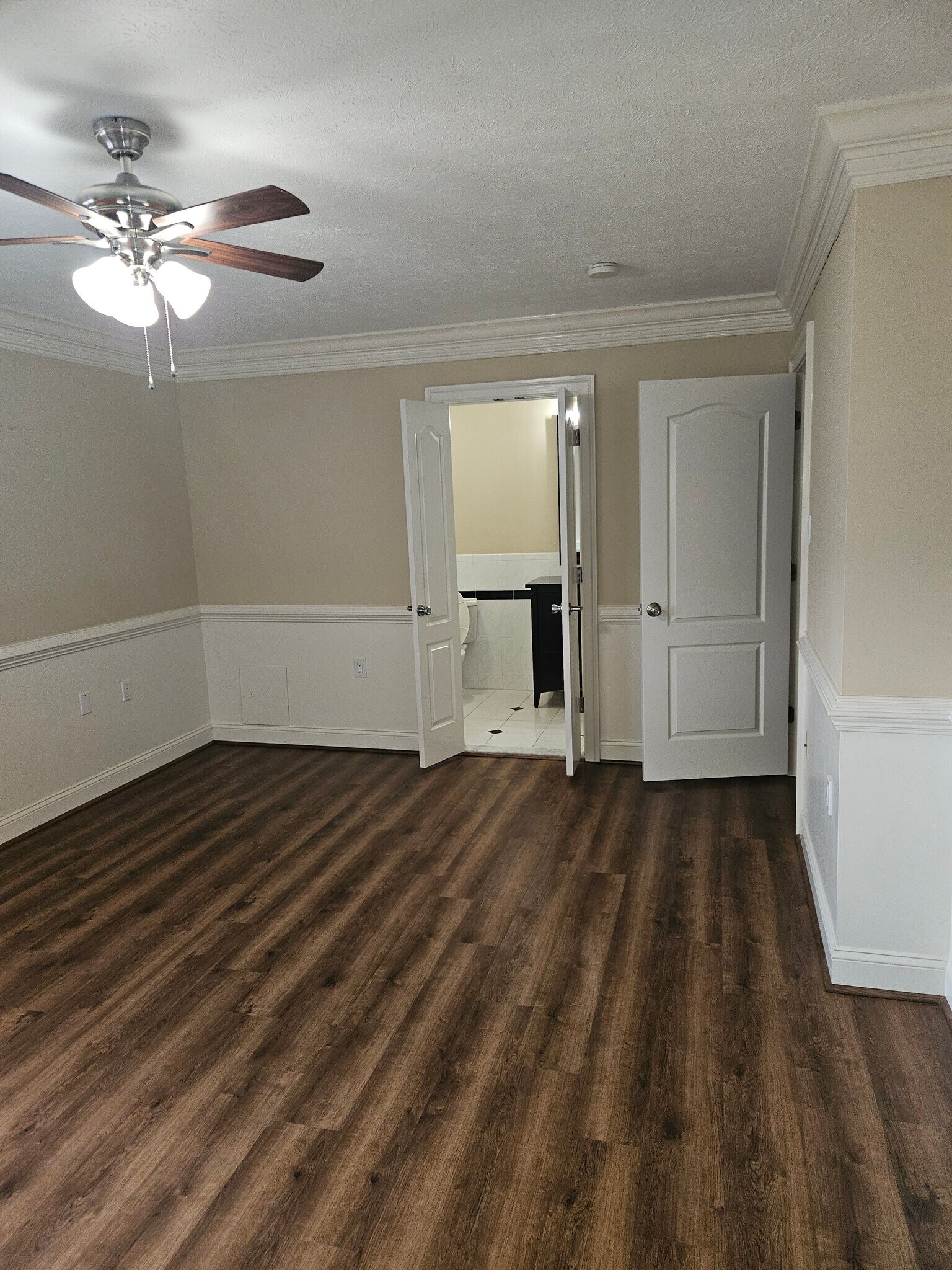 Building Photo - 813 Appleseed Ct