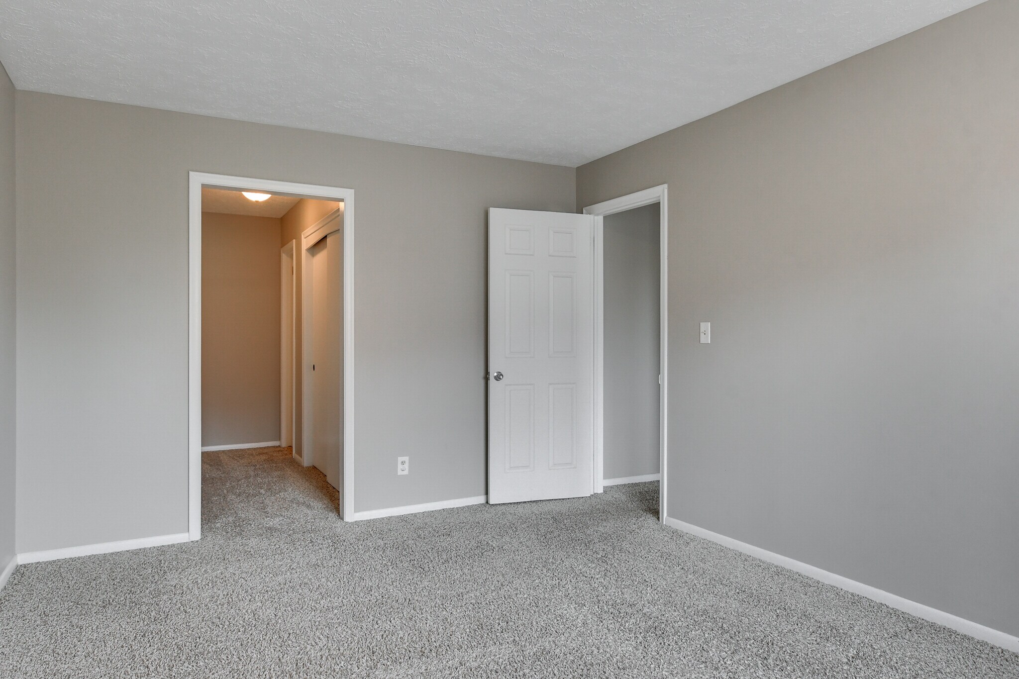 Building Photo - 500 S 37th St