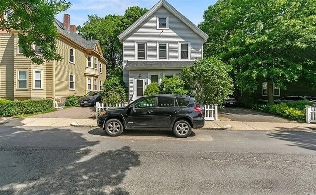 Primary Photo - 42 Carolina Ave
