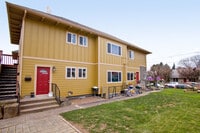Building Photo - 4224-4224 N Commercial Ave