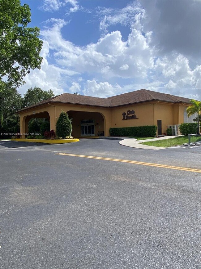 Building Photo - 1301 SW 142nd Ave