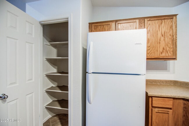 Building Photo - 2586 W Bartlett Way