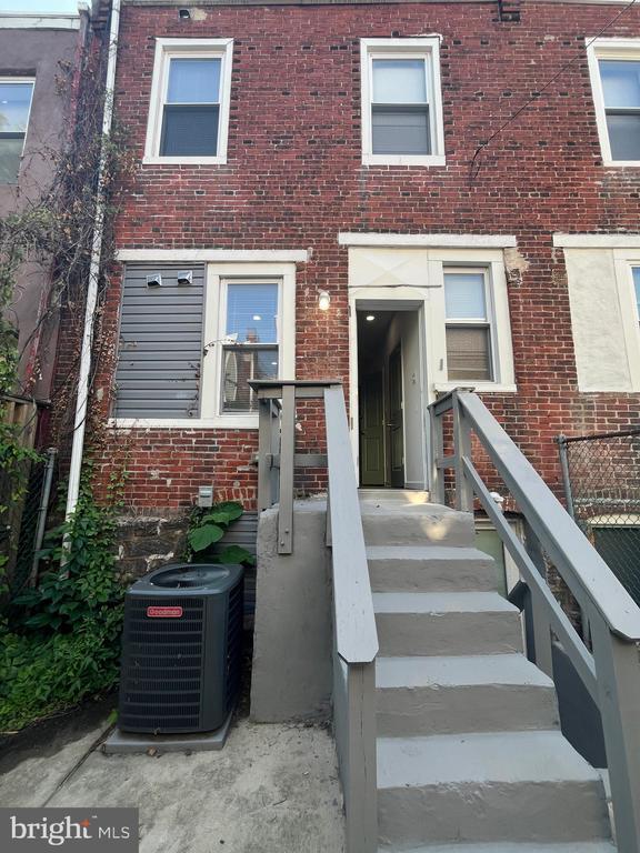 Building Photo - 1211 S Edgewood St